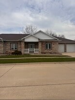 Building Photo - 924 Elmridge Dr