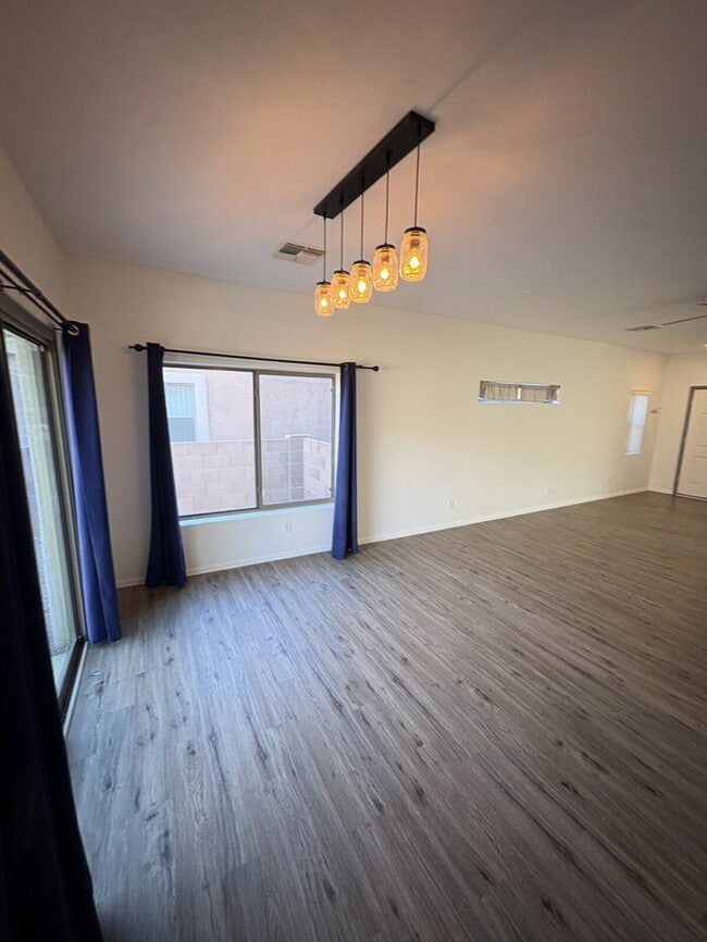 Building Photo - Rancho Sahuarita