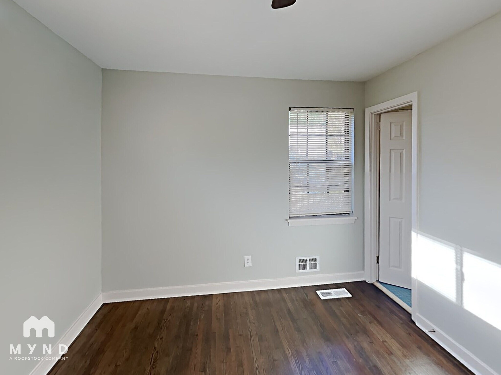 Building Photo - 813 Westfield Dr