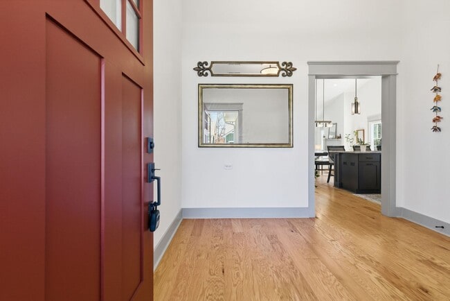 Building Photo - Modern 3-Bedroom Home in The Cottages at Avery Creek