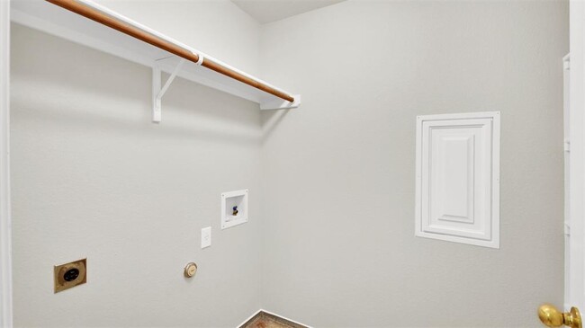 Building Photo - 73 Verde Ranch Loop