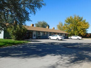 Building Photo - 3292 Lombardy Ln