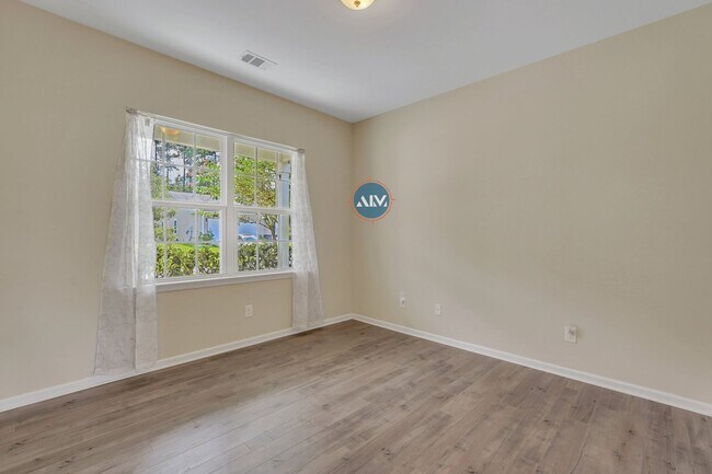 Building Photo - Beautiful Home in Seagrass Station
