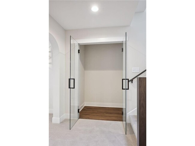 Building Photo - 21845 Byron Cir