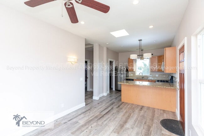 Building Photo - 815 Whaley St