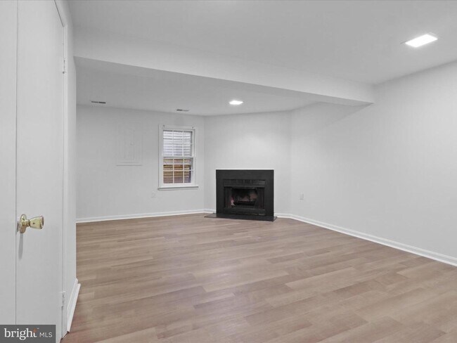 Building Photo - 5513 Ridgeton Hill Ct