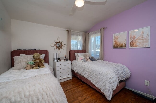 Building Photo - RARE! Lovely and Spacious Clairemont 4BD/2BA Home on Tecolote Canyon! - $5,995/mo!
