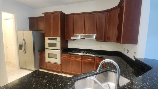 Building Photo - Absolutely Stunning 3 Bed 2.5 bath in Palencia St Johns County