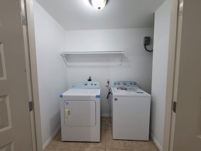 Building Photo - 139 Kleberg Ave