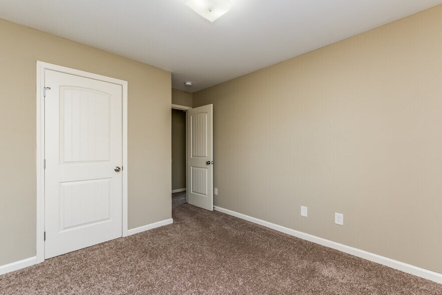 Building Photo - 474 Highland Falls Dr