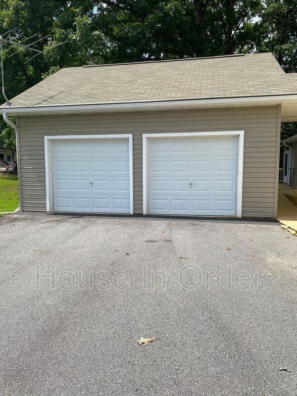 Building Photo - 47 Deer Meadows Dr