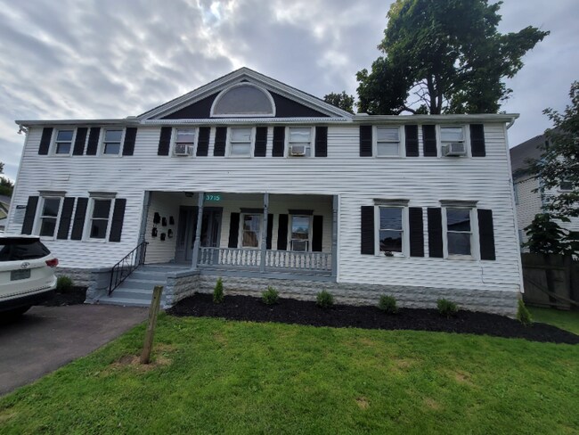 Building Photo - 3715 Denison Ave