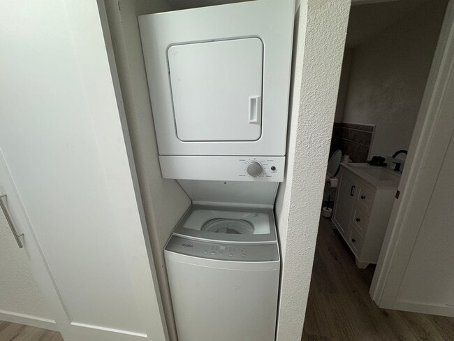 Building Photo - Charming Newly Remodeled 3-Bedroom Ranch Home with Modern Upgrades!