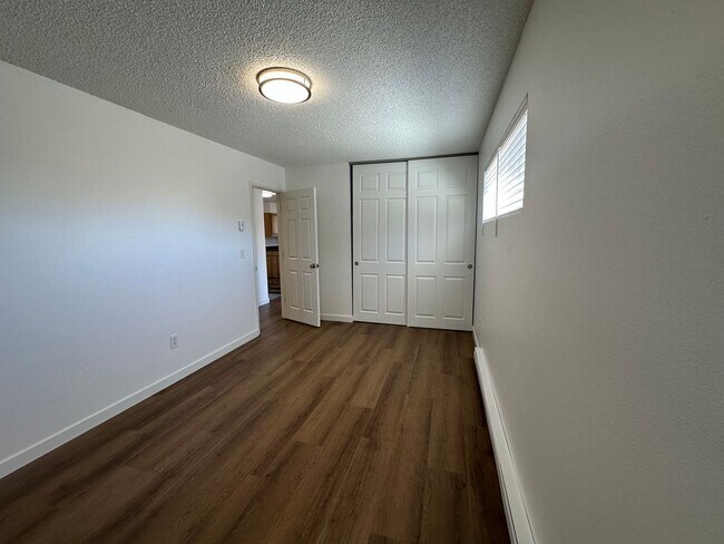 Building Photo - SPACIOUS 3-BEDROOM HOME NEAR OREGON TECH AND SKY LAKES  Located just 1.5 miles from Oregon Tech a...
