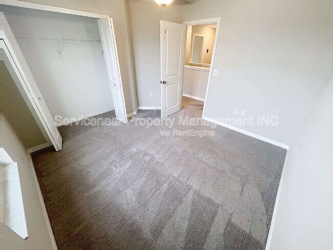 Building Photo - 4440 Globe Thistle Dr