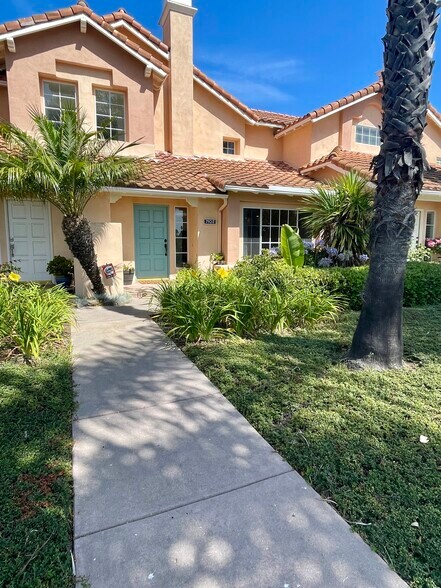 Front Entrance - 7102 Phelps Rd