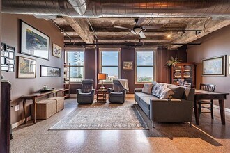 Building Photo - 221 W. Lancaster-8325.2