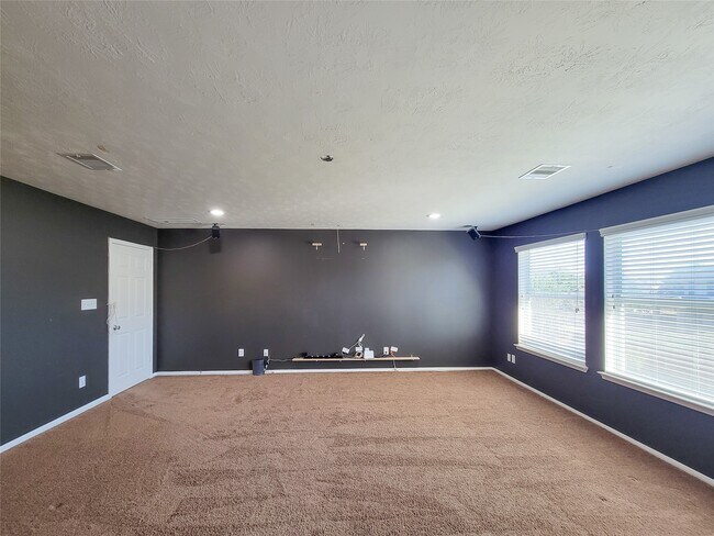 Building Photo - 26307 Langdon Ct