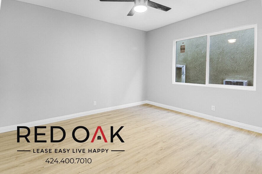 Building Photo - 8011 S Western Ave