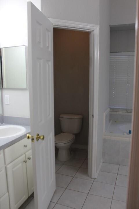 Building Photo - 4965 NW 8th Ave