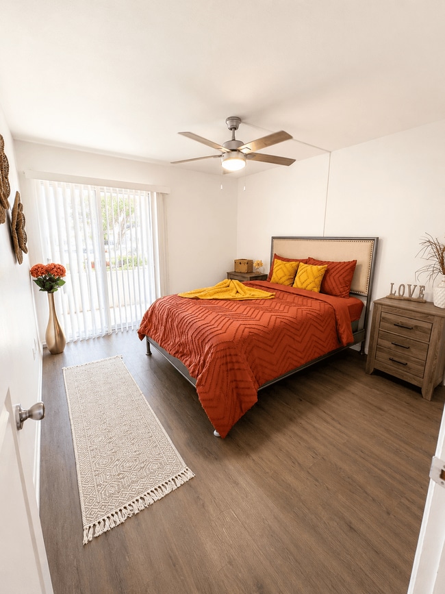 Interior Photo - Rivercrest Racquet