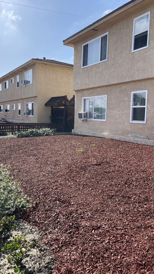 Building Photo - 7702 Chapman Ave
