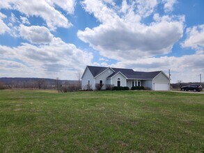 Building Photo - New price! Enjoy country living and seclusion close to town! 24hr notice required prior to showings.