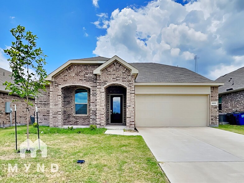 Building Photo - 4900 Parrington Dr