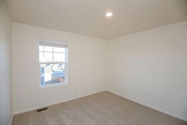 Building Photo - Spacious 4-Bedroom Home with 3-Car Garage & Walk-Out Basement | Prime Living Opportunity