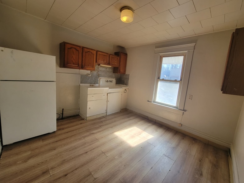 Building Photo - 55 Cotter Ave