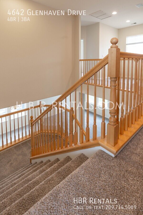 Building Photo - 4642 Glenhaven Dr