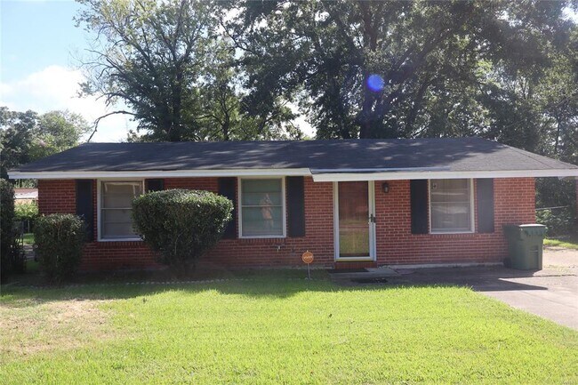 Building Photo - 4029 Colfax Dr