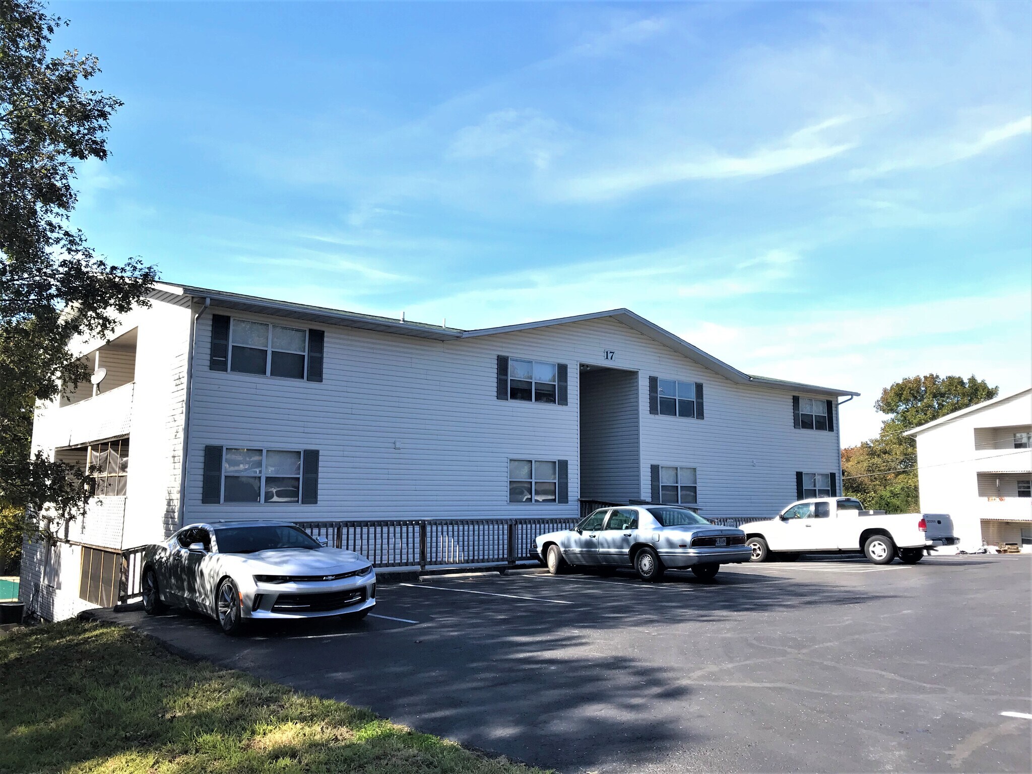 Building 17. - 428 Kays Ln