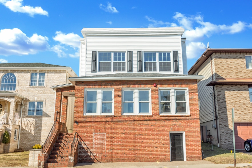 Building Photo - 141 Westminster Pl