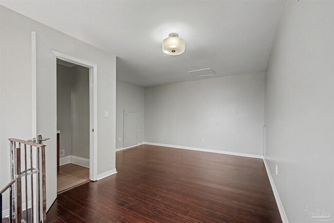 Building Photo - 42 Baybridge Dr