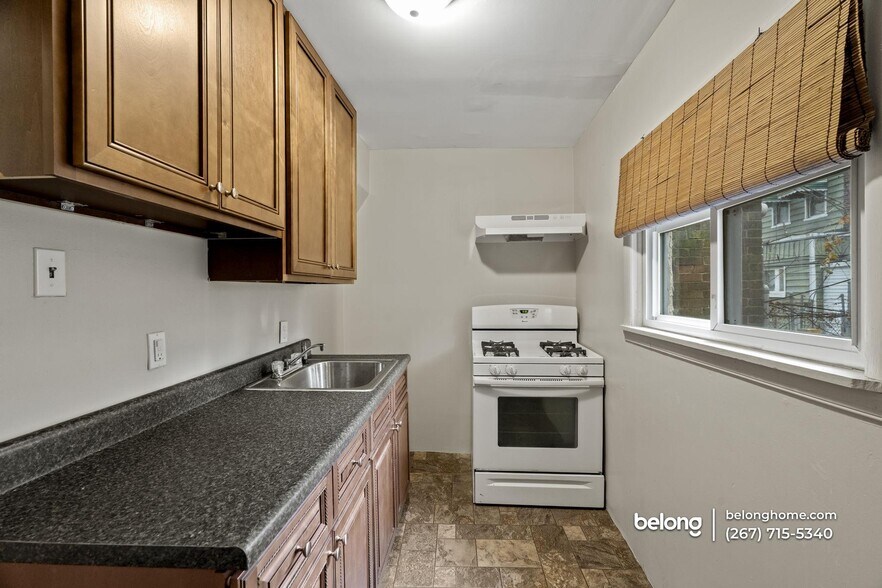 Building Photo - 3727 N 16th St