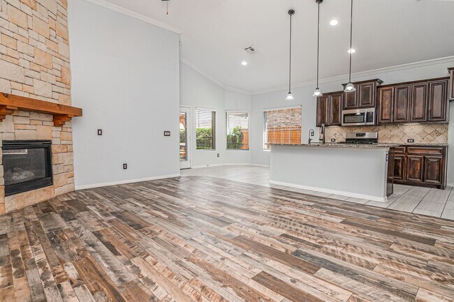 Building Photo - 6408 Hall of Fame Blvd