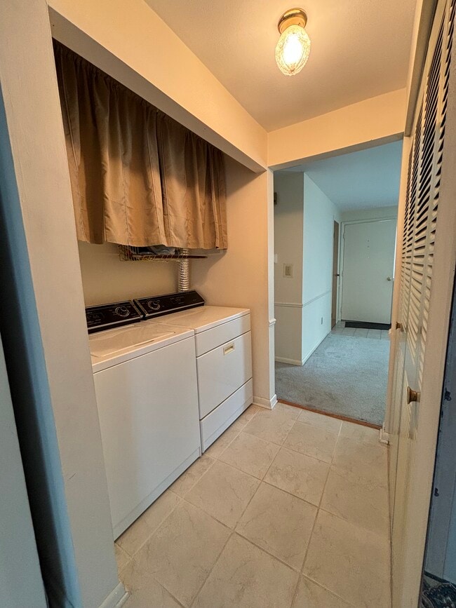 Building Photo - 267 Porter Dr