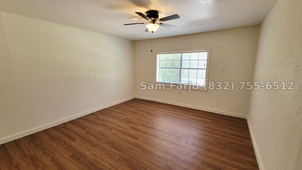 Building Photo - 2100 Hill Top Ct