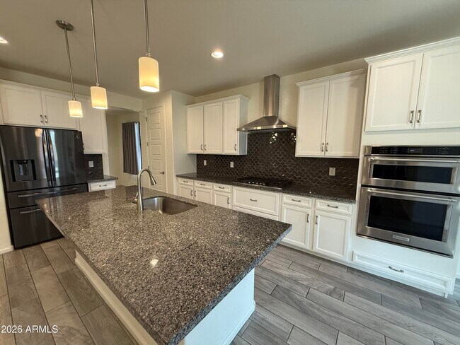 Building Photo - 263 E Lantana Dr