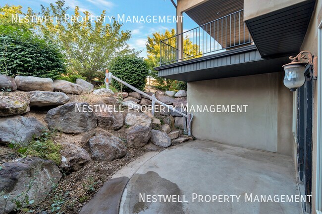 Building Photo - 10252 Eden Crest Rd
