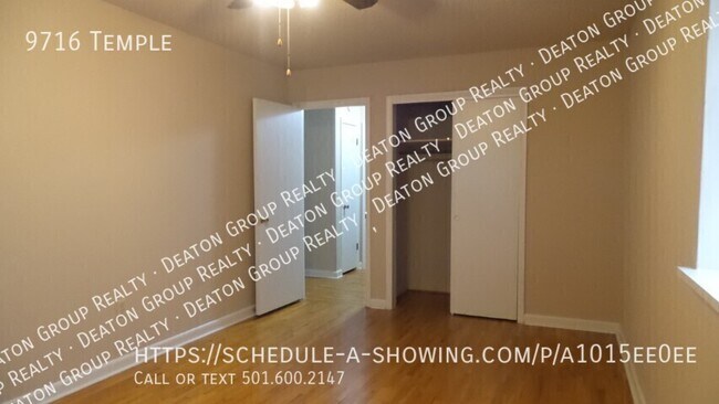 Building Photo - 9716 Temple-