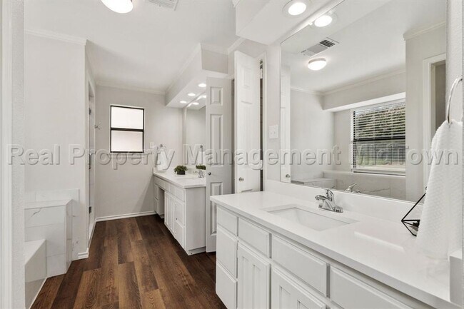 Building Photo - 5104 Andalusia Trail