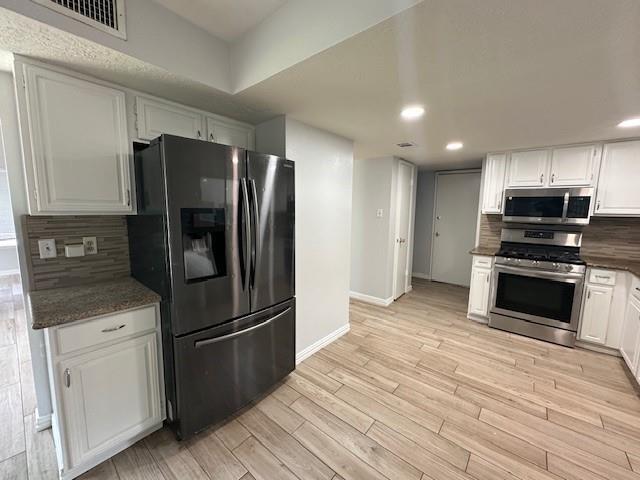 Building Photo - 15818 Oak Mountain Dr