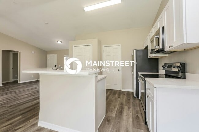 Building Photo - 3 Bedroom Pet-Friendly Home in Lehigh Acres, FL with Main Street Renewal