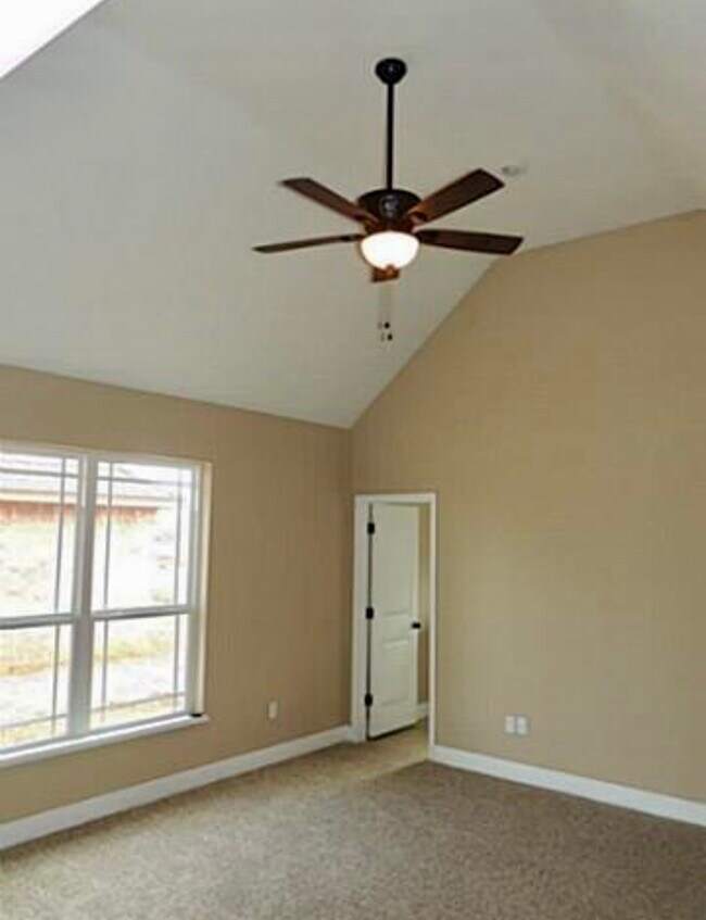 Building Photo - 3817 Enchanted Rock Rd