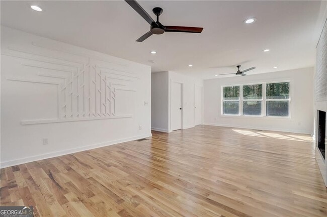 Building Photo - 3202 Kingsdale Dr SW