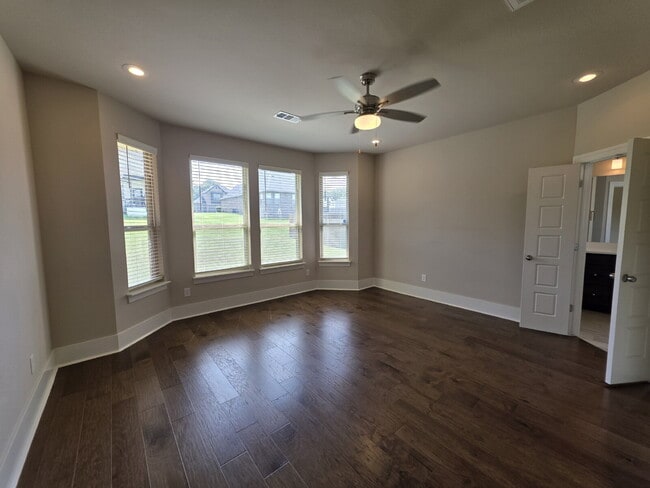 Building Photo - 616 Mill Pond Wy