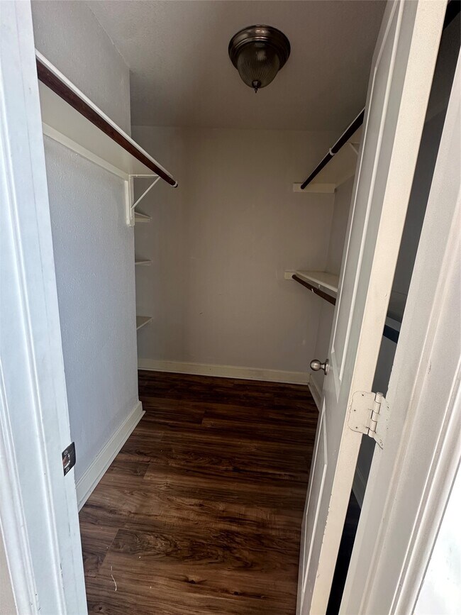 Building Photo - 11685 Alief Clodine Rd