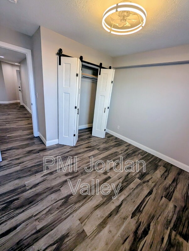 Building Photo - 408 RIGDON St